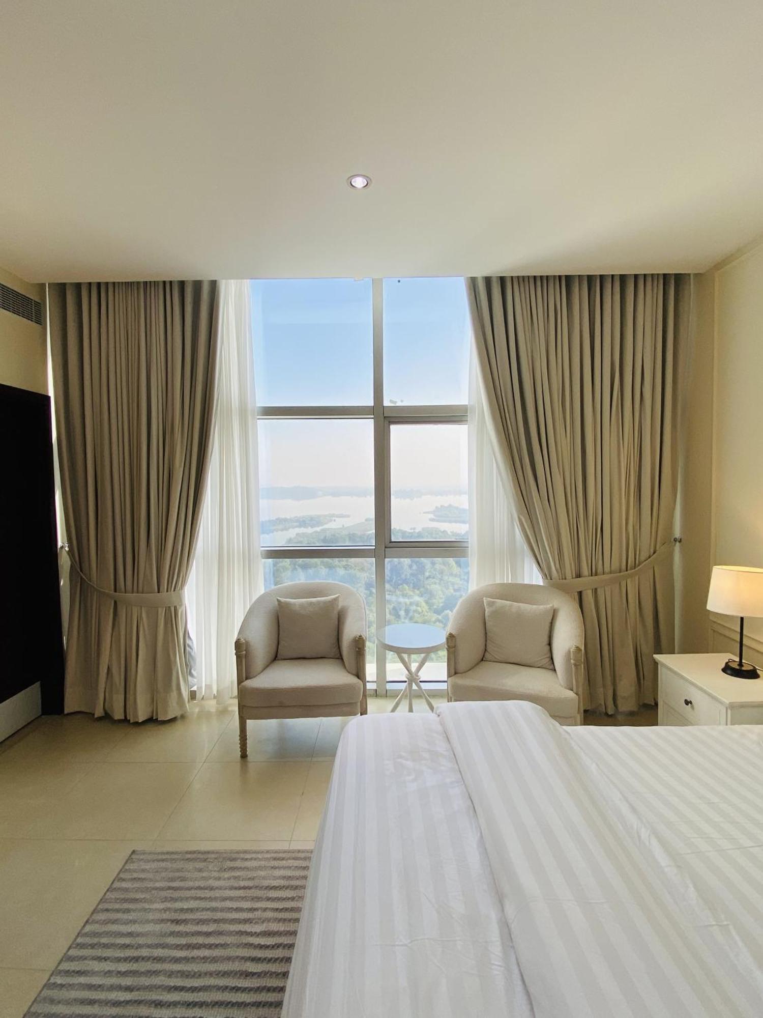 One Constitution Avenue - Apartments By Superhost Stays Islamabad Extérieur photo